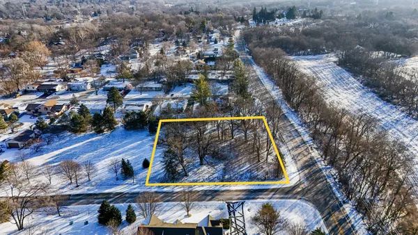 $90,000 | 9814 River Bluff Lane, Fox River Grove, IL 60021