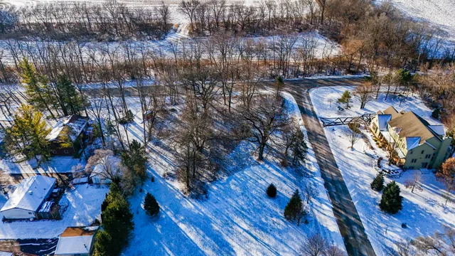 $90,000 | 9814 River Bluff Lane, Fox River Grove, IL 60021