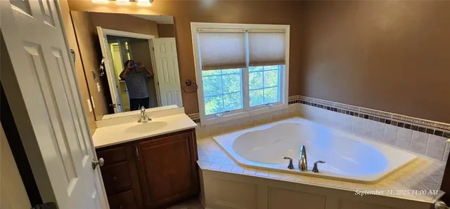 $2,700 | 246 Overlook Court, Coraopolis, PA 15108