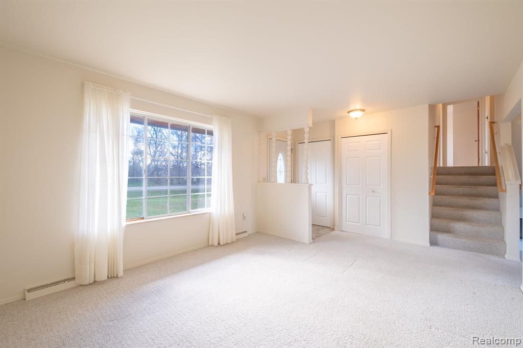 3312 Rolston Road Fenton, MI 48430 - Photo 7 of 24