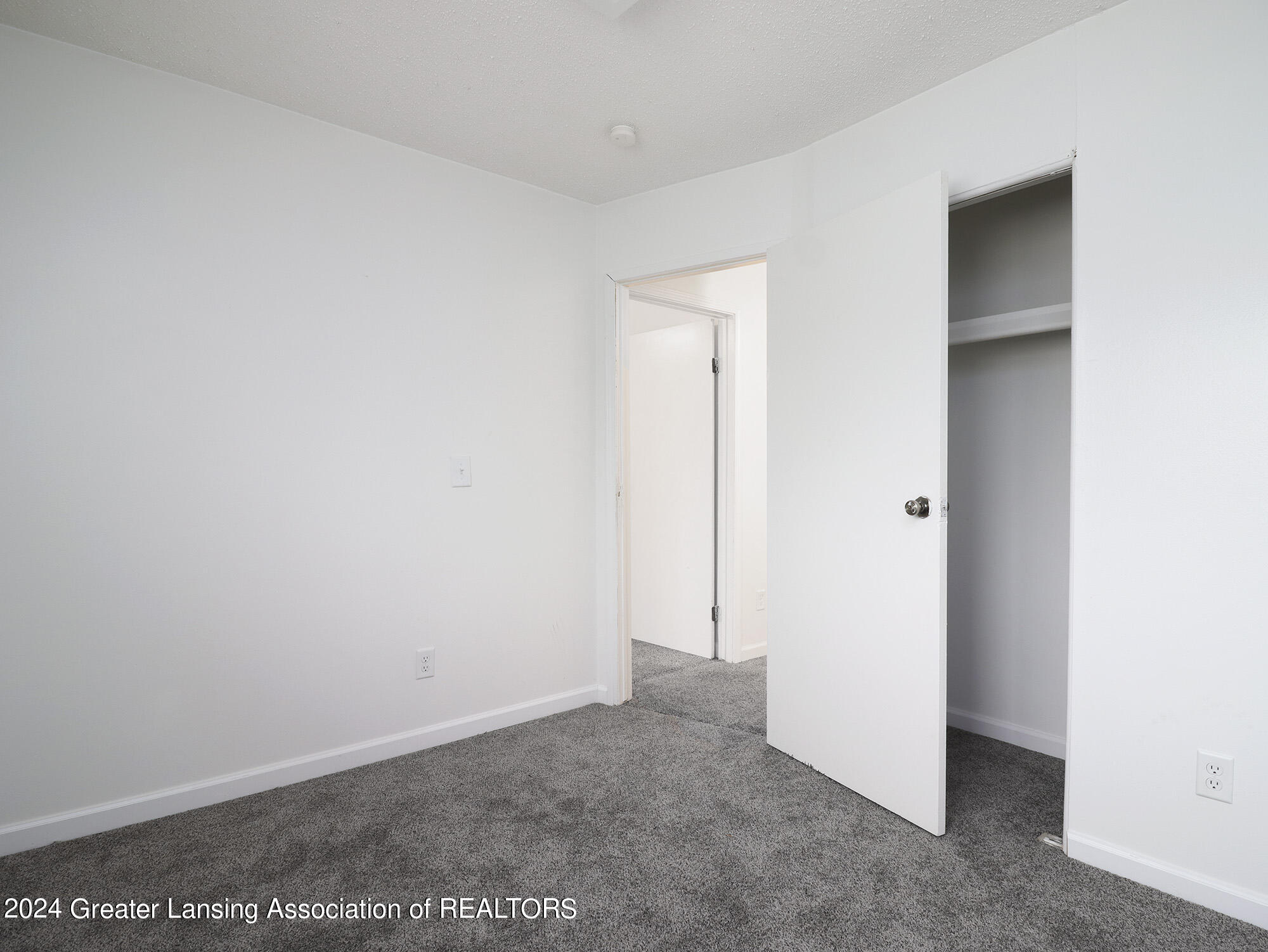 3312 West Jolly Road Lansing, MI 48911 - Photo 19 of 27 11Bed1-2