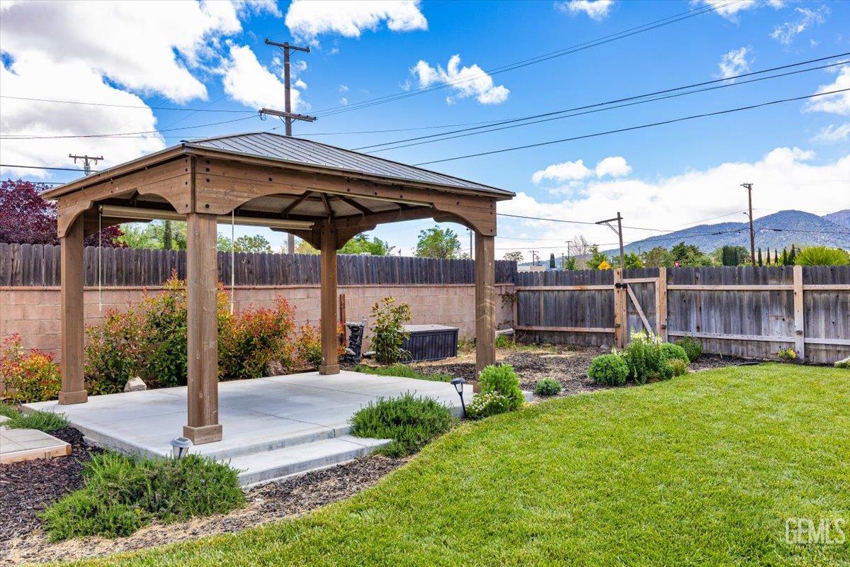 Undisclosed Address Tehachapi, CA 93561 - Photo 38 of 46 a view of a porch with a yard