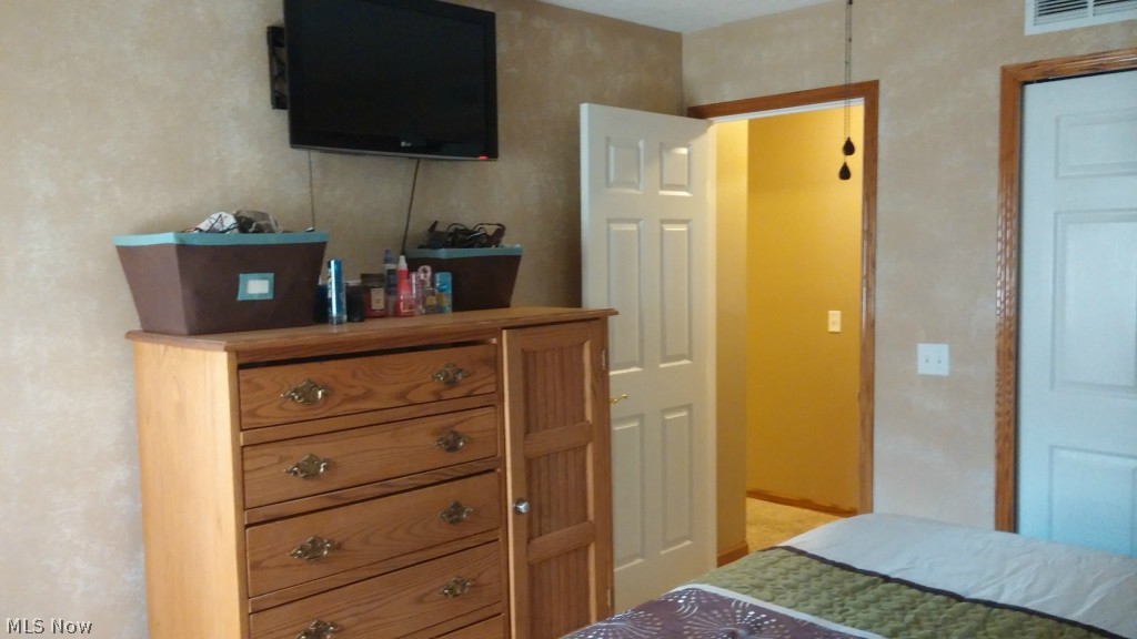6975 Reed Road Conneaut, OH 44030 - Photo 16 of 25 Master Bedroom