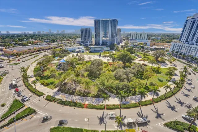 $347,500 | 1830 Radius Drive, Unit 609, Hollywood, FL 33020