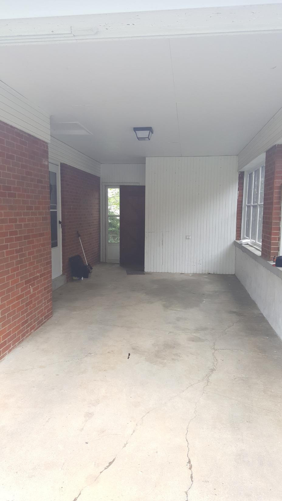 995 Fredericksburg Road Lexington, KY 40504 - Photo 3 of 26 Photo 3