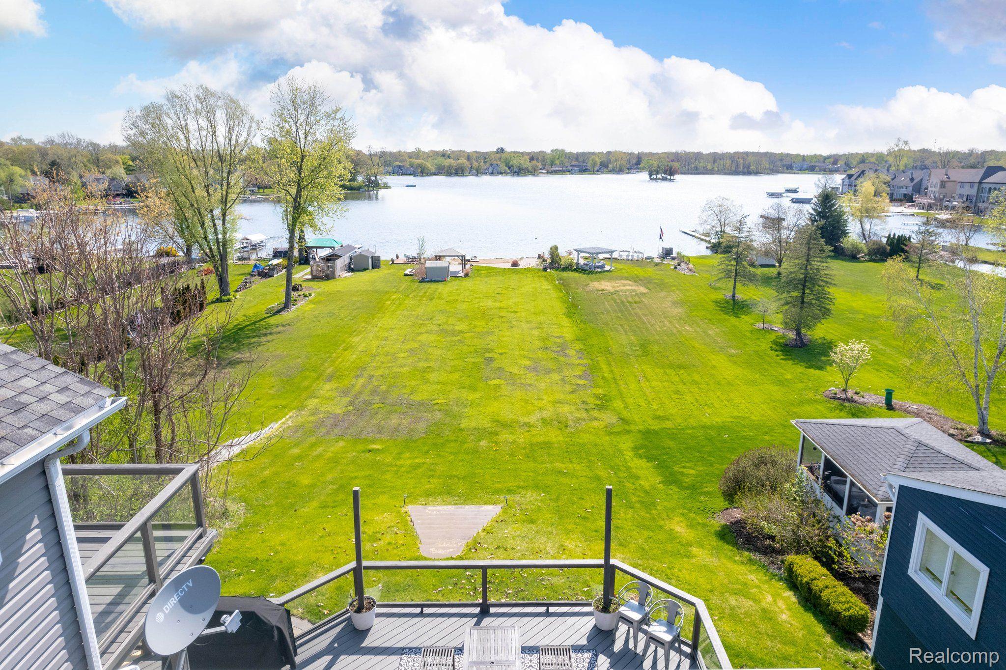 3556 Moberly Road Commerce Township, MI 48382 - Photo 9 of 59 Gallery Image 9