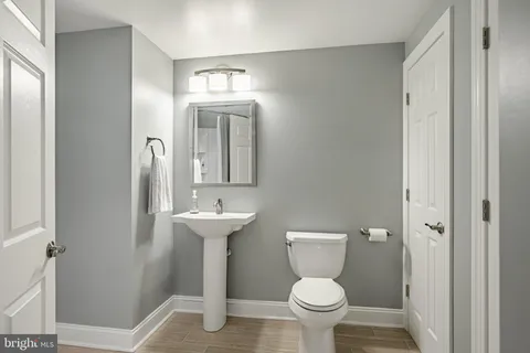 $925,000 | 921 Putting Green Circle, Harleysville, PA 19438