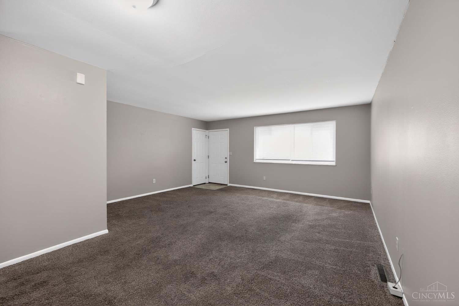 2494 West Kemper Road Cincinnati, OH 45231 - Photo 6 of 18 Gallery Image 6
