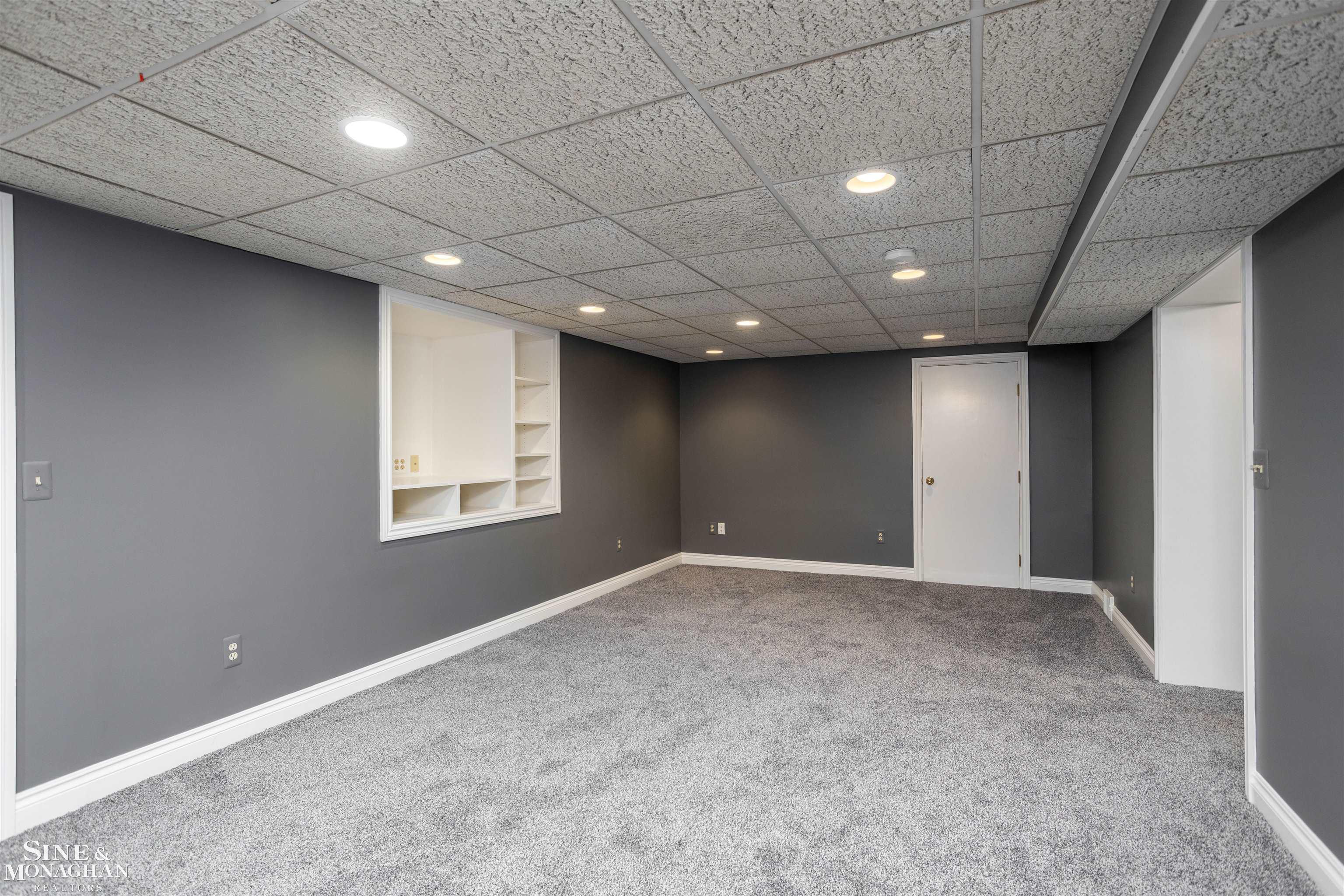 911 Whittier Road Grosse Pointe, MI 48230 - Photo 41 of 57 50166486-de7f71fe-aff2-432a-89eb-75148e355ee6.JPG