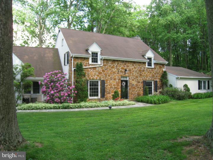 425 Country Club Road Phoenixville, PA 19460 - Photo 1 of 25 Exterior Front