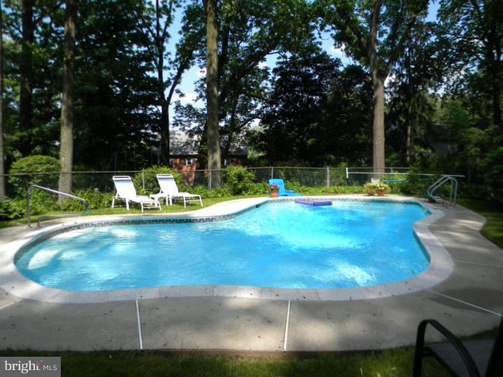 425 Country Club Road Phoenixville, PA 19460 - Photo 21 of 25 Pool