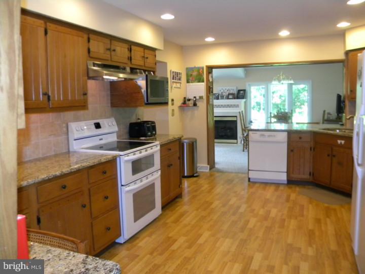 425 Country Club Road Phoenixville, PA 19460 - Photo 5 of 25 Kitchen