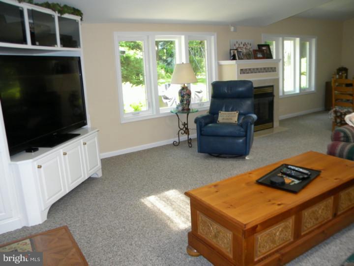425 Country Club Road Phoenixville, PA 19460 - Photo 8 of 25 Family Room