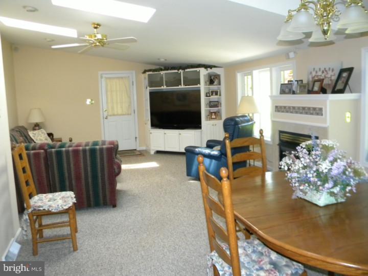 425 Country Club Road Phoenixville, PA 19460 - Photo 9 of 25 Family Room