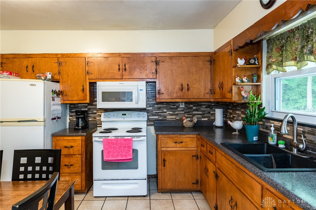 2240 Kinmont Road Dayton, OH 45414 - Photo 21 of 45 Gallery Image 21