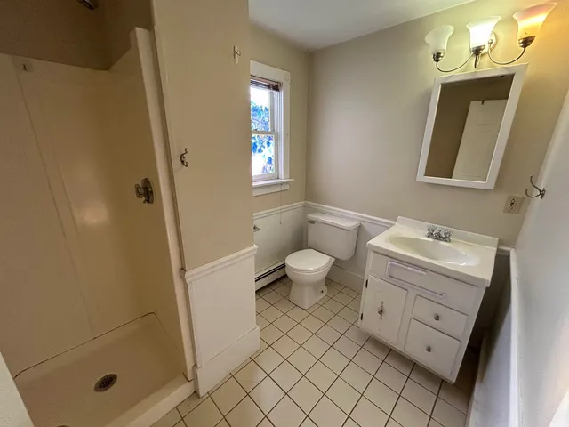 $3,800 | 23 Garfield Street, Exeter, NH 03833