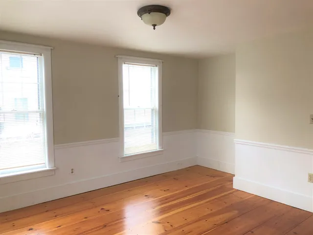 $3,800 | 23 Garfield Street, Exeter, NH 03833