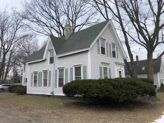 $3,800 | 23 Garfield Street, Exeter, NH 03833