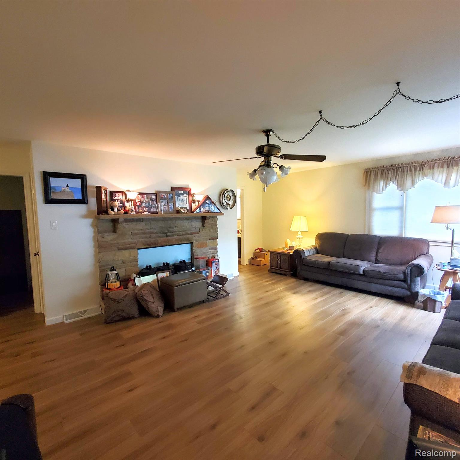 1008 Adams Road Burton, MI 48509 - Photo 11 of 41 Gallery Image 11