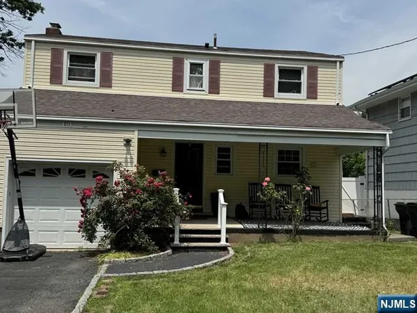 $4,500 | 211 Hillside Avenue, Bergenfield, NJ 07621