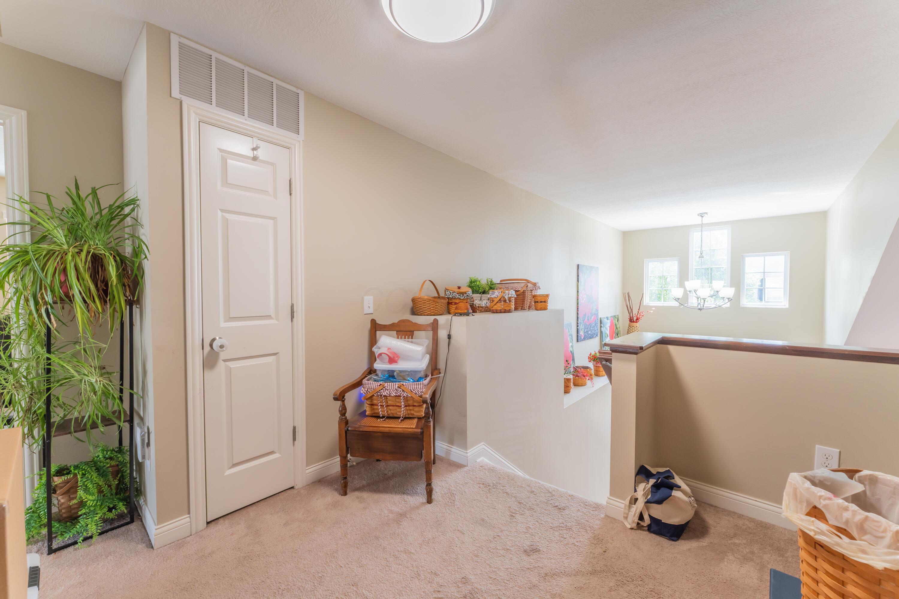 5712 Stearns Road Dublin, OH 43016 - Photo 28 of 42 5712Streams-2189-HDR