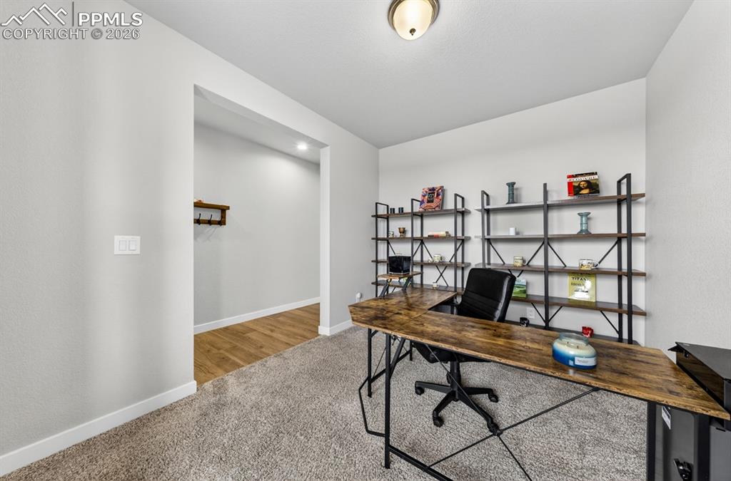3932 Ryedale Way Colorado Springs, CO 80922 - Photo 5 of 50