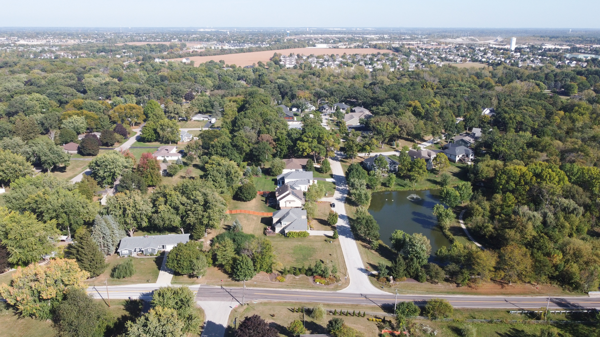 2550 Stony Lane South Elgin, IL 60124 - Photo 4 of 5 an aerial view of a city