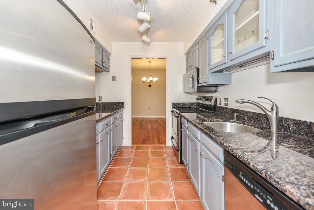 1301 North Courthouse Road, Unit 612 Arlington, VA 22201 - Photo 10 of 27