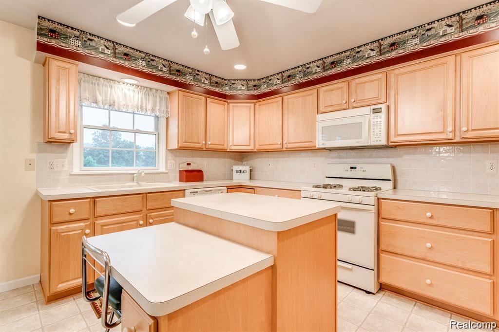 7351 Lapeer Road Goodells, MI 48027 - Photo 17 of 54