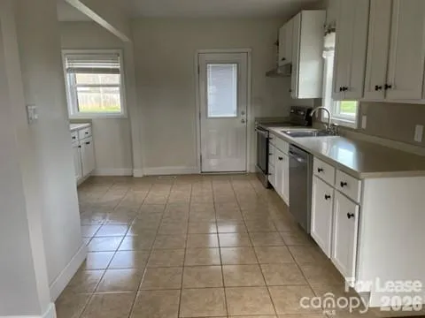 $1,900 | 2520 Brentwood Place, Charlotte, NC 28208