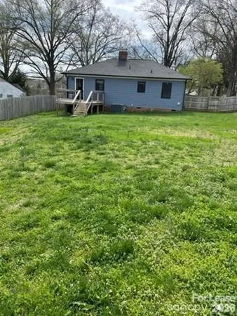 $1,900 | 2520 Brentwood Place, Charlotte, NC 28208