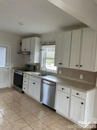 $1,900 | 2520 Brentwood Place, Charlotte, NC 28208