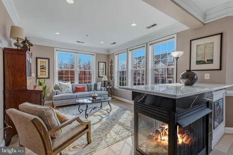 $819,000 | 828 Slaters Lane, Unit 206, Alexandria, VA 22314