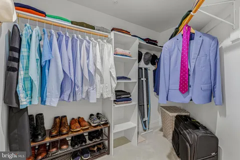 $819,000 | 828 Slaters Lane, Unit 206, Alexandria, VA 22314