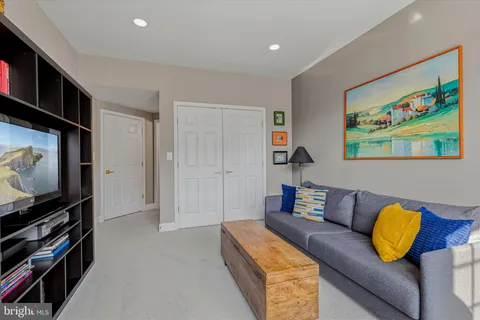 $819,000 | 828 Slaters Lane, Unit 206, Alexandria, VA 22314