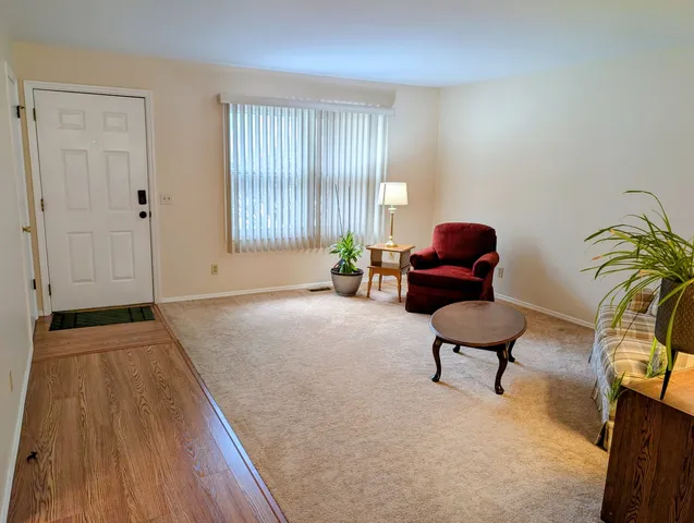 $239,500 | 2302 Blackthorn Drive, Champaign, IL 61821