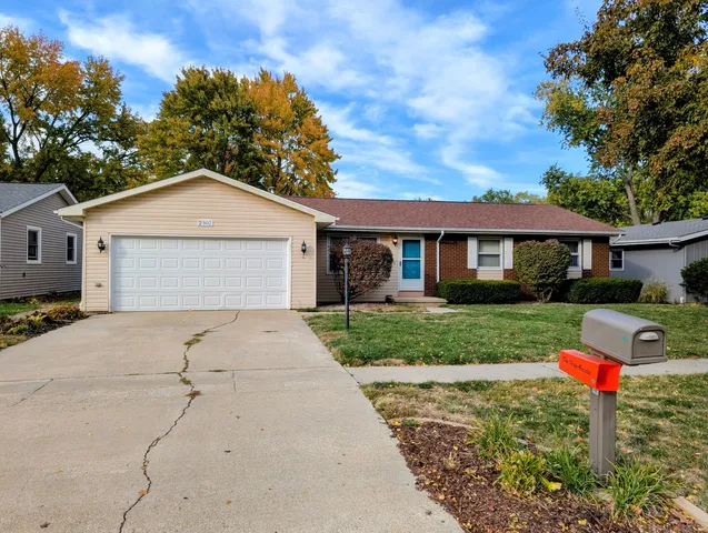 $239,500 | 2302 Blackthorn Drive, Champaign, IL 61821