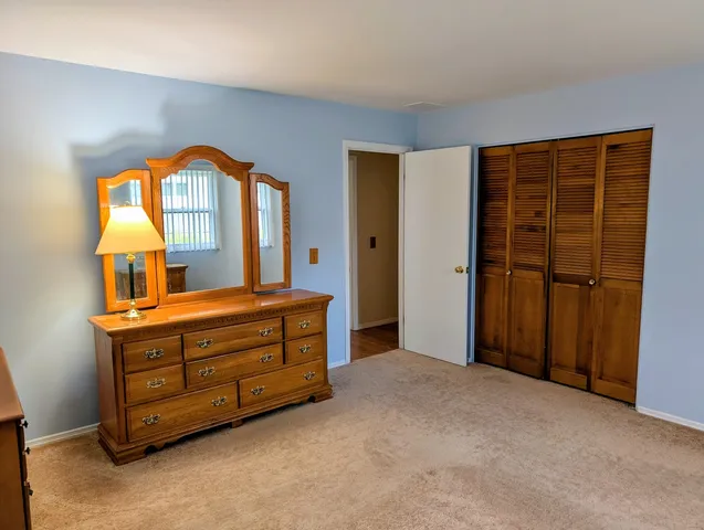 $239,500 | 2302 Blackthorn Drive, Champaign, IL 61821