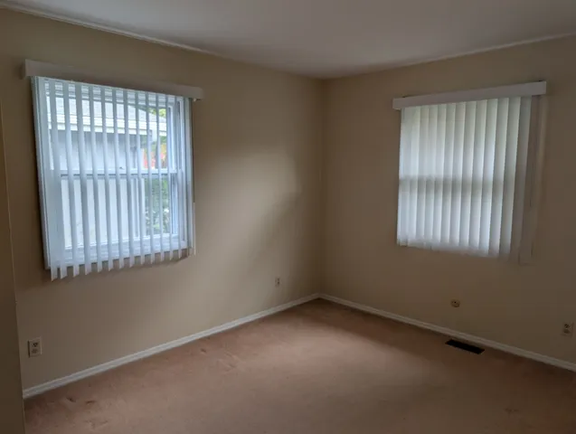 $239,500 | 2302 Blackthorn Drive, Champaign, IL 61821