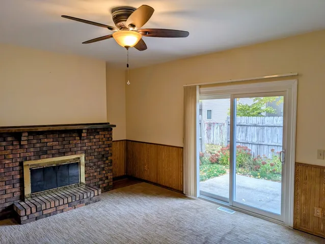 $239,500 | 2302 Blackthorn Drive, Champaign, IL 61821