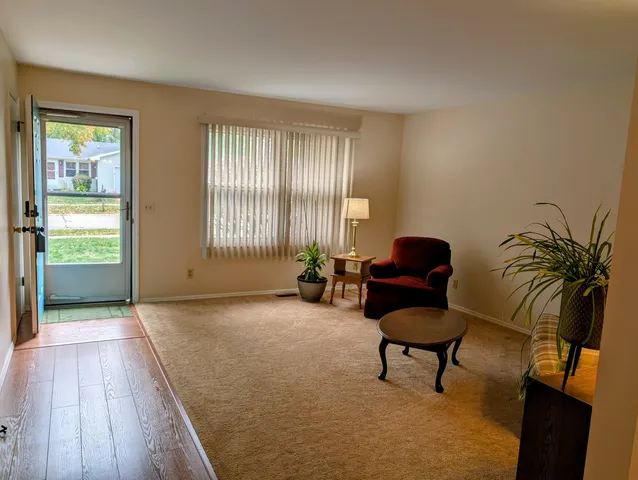 $239,500 | 2302 Blackthorn Drive, Champaign, IL 61821