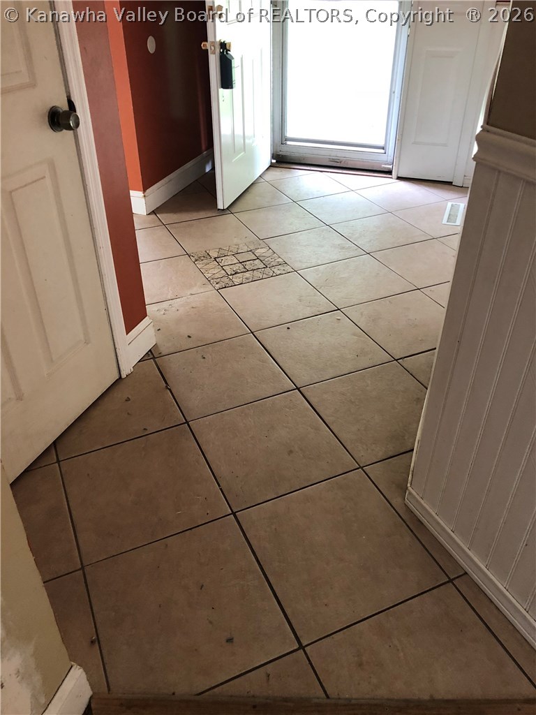 130 Hickory Road Charleston, WV 25314 - Photo 10 of 16 Gallery Image 10