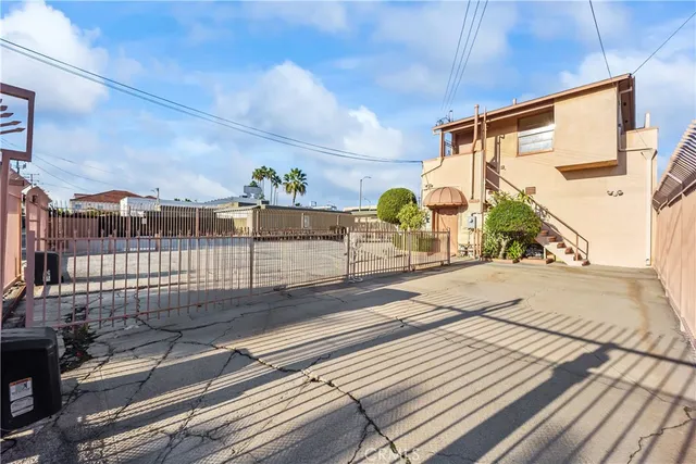 $1,700,000 | 3527 West Beverly Boulevard, Montebello, CA 90640