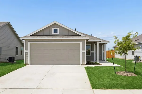 $1,900 | 3112 Lynmar Lane, Fort Worth, TX 76179