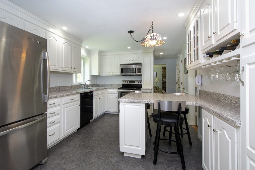 30 Pennfield Road Scituate, MA 02066 - Photo 11 of 34 Gallery Image 11