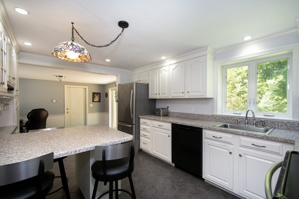 30 Pennfield Road Scituate, MA 02066 - Photo 10 of 34 Gallery Image 10