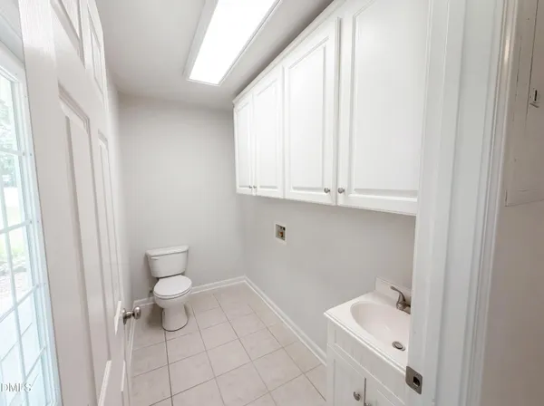 a bathroom with a toilet