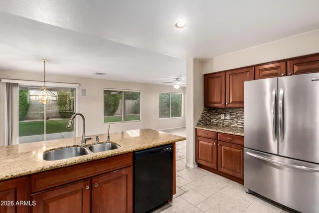 $550,000 | 886 West Windhaven Avenue, Gilbert, AZ 85233