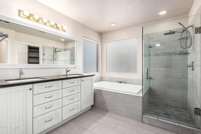 $550,000 | 886 West Windhaven Avenue, Gilbert, AZ 85233