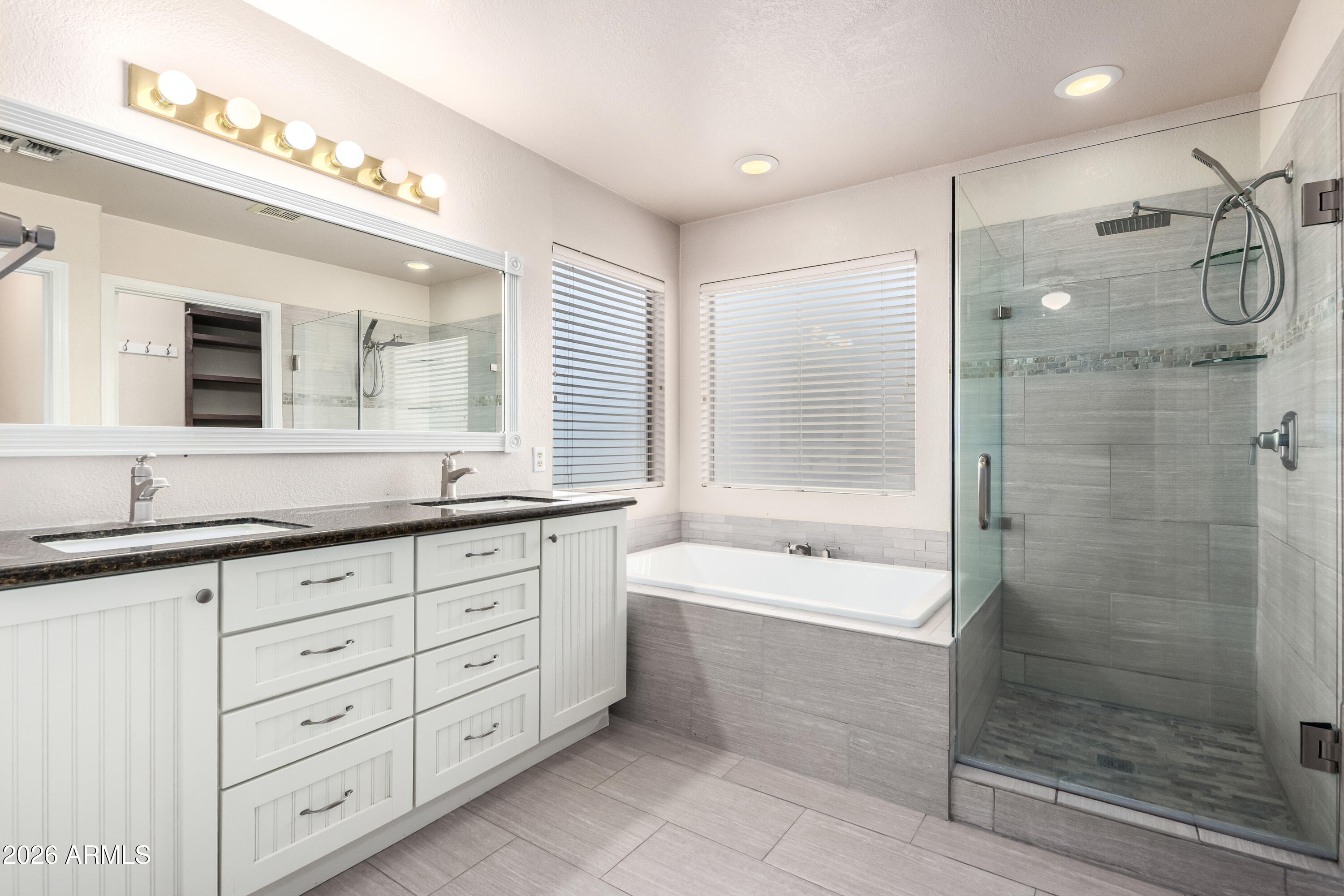 886 West Windhaven Avenue Gilbert, AZ 85233 - Photo 17 of 35 Primary En-Suite